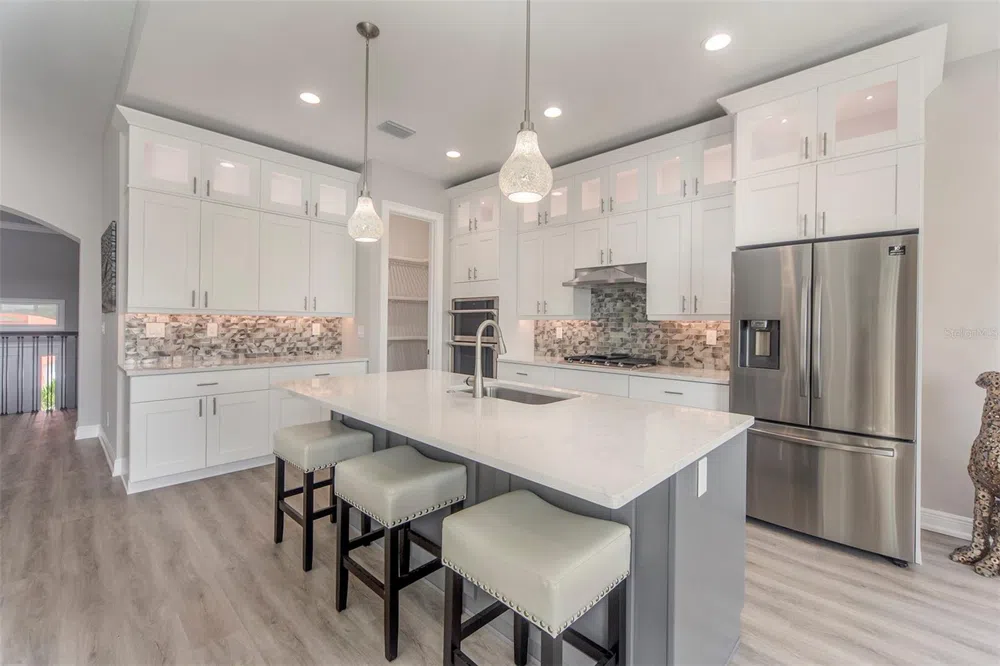 17B FRANKLIN COURT S St Petersburg, FL 33711