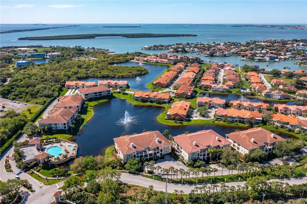 17B FRANKLIN COURT S St Petersburg, FL 33711