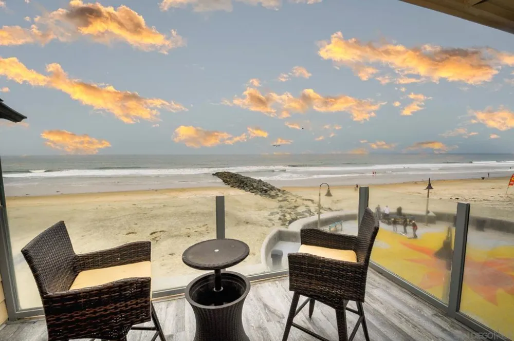 706 Ocean LN Imperial Beach, CA 91932