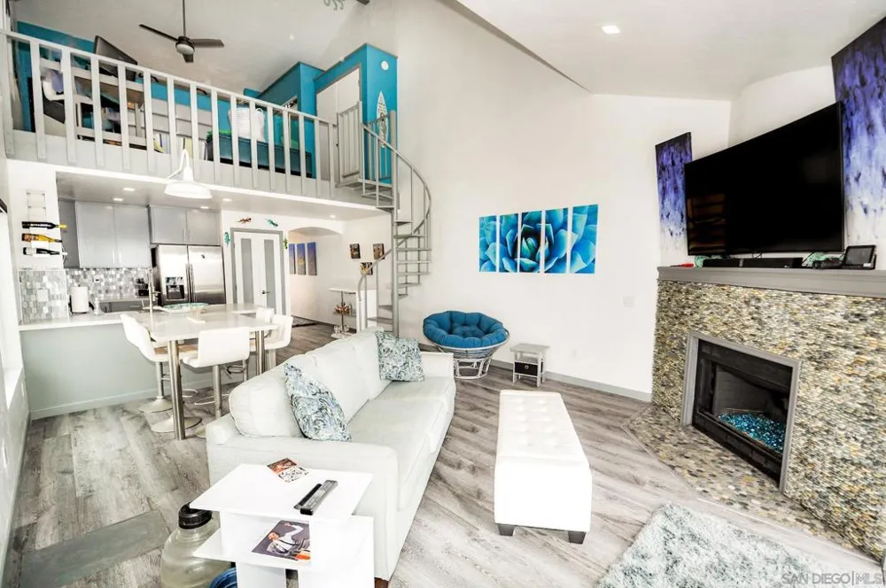 706 Ocean LN Imperial Beach, CA 91932