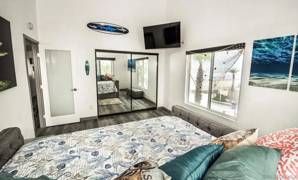 706 Ocean LN Imperial Beach, CA 91932