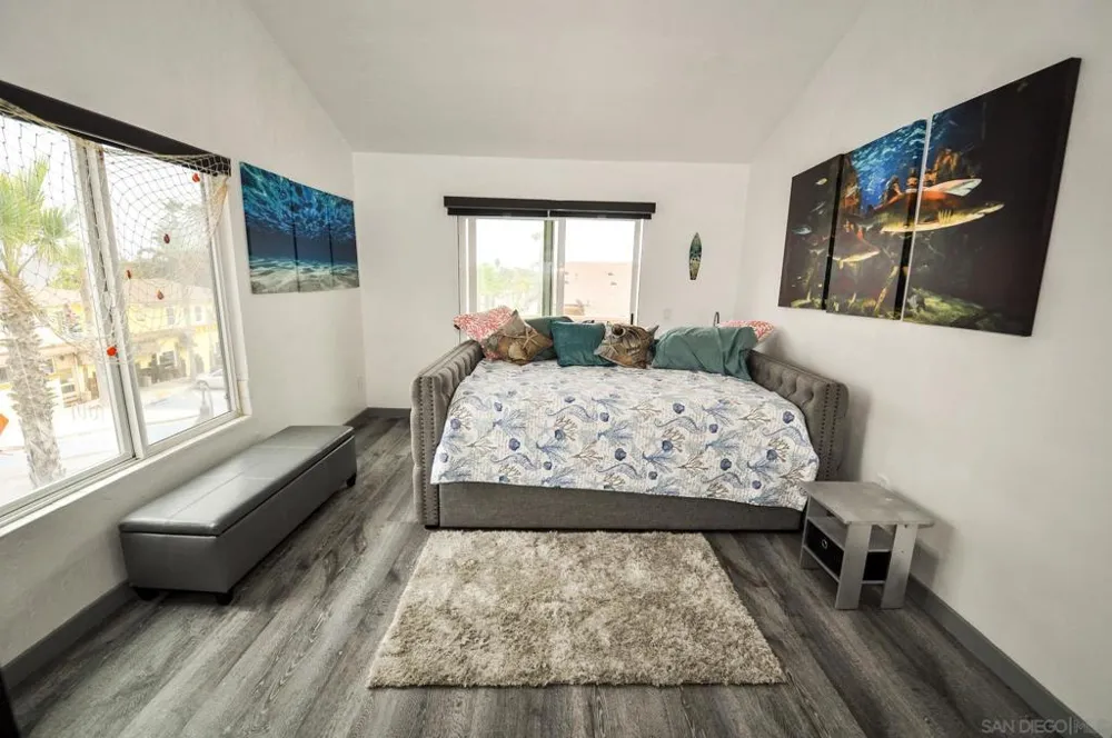 706 Ocean LN Imperial Beach, CA 91932