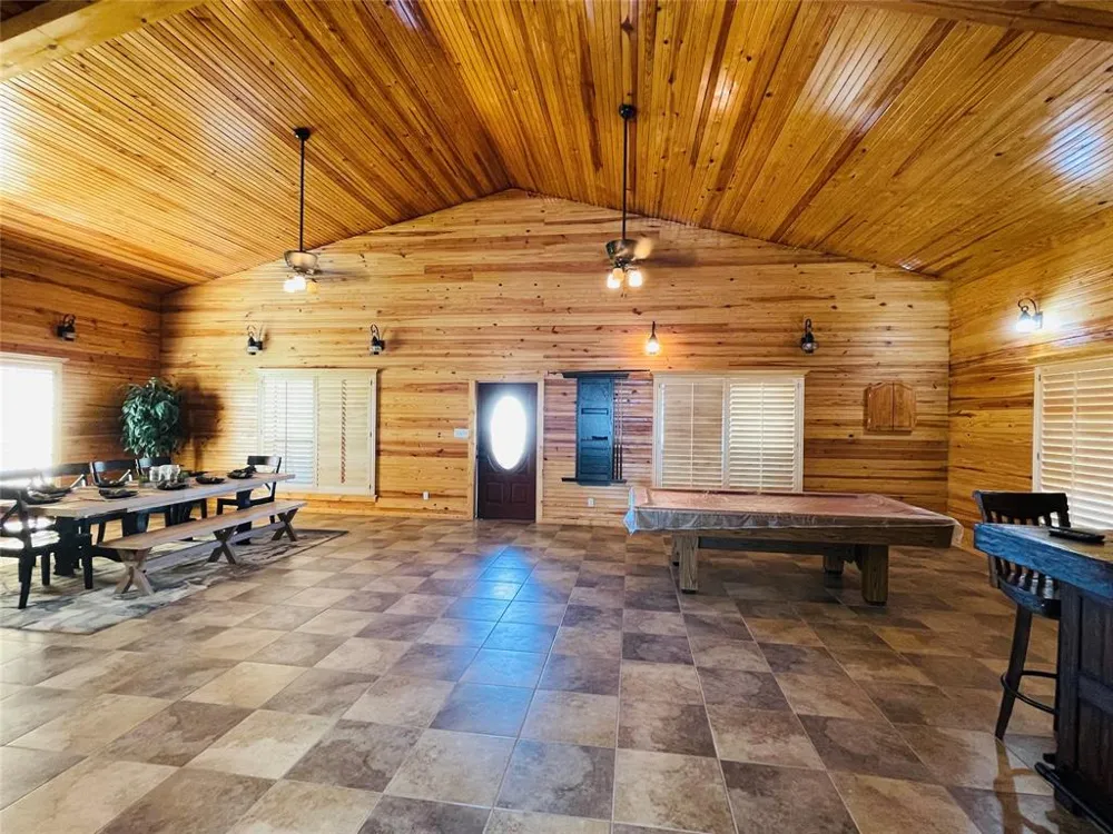 1089 Tennyson Road Bronte, TX 76933