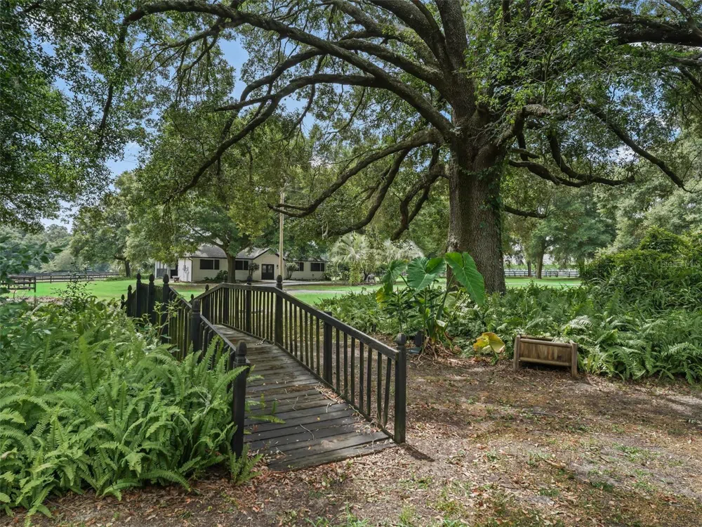 6975 NW HIGHWAY 225A ocala, FL 34482