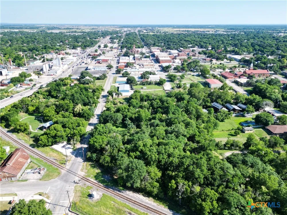 505 Commerce Street Lockhart, TX 78644