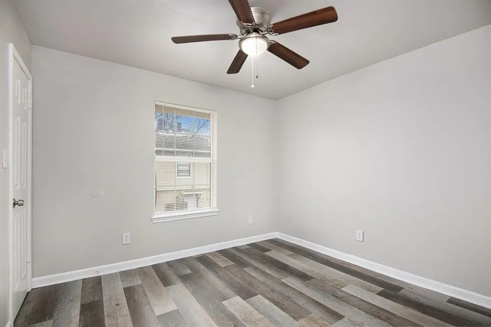 4936 Flamingo Road Fort Worth, TX 76119