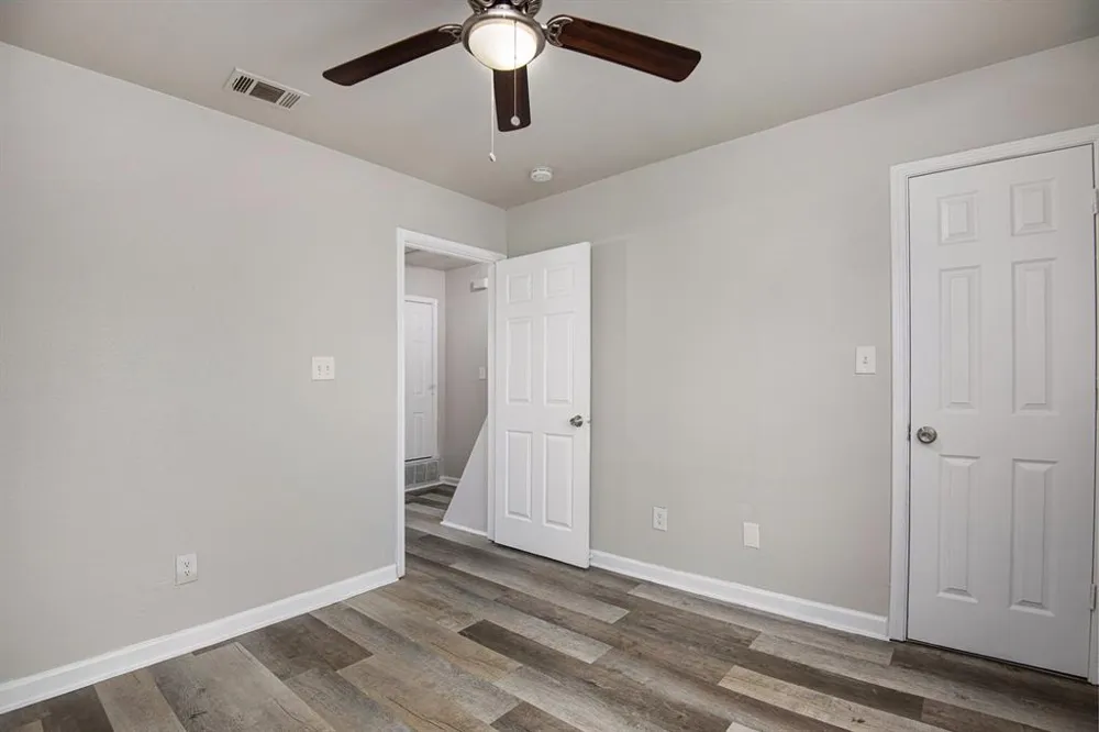 4936 Flamingo Road Fort Worth, TX 76119