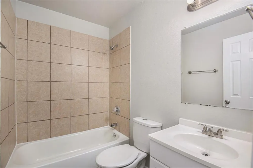 4936 Flamingo Road Fort Worth, TX 76119