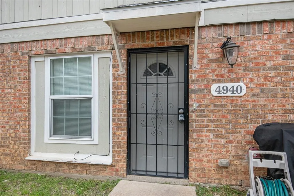 4936 Flamingo Road Fort Worth, TX 76119