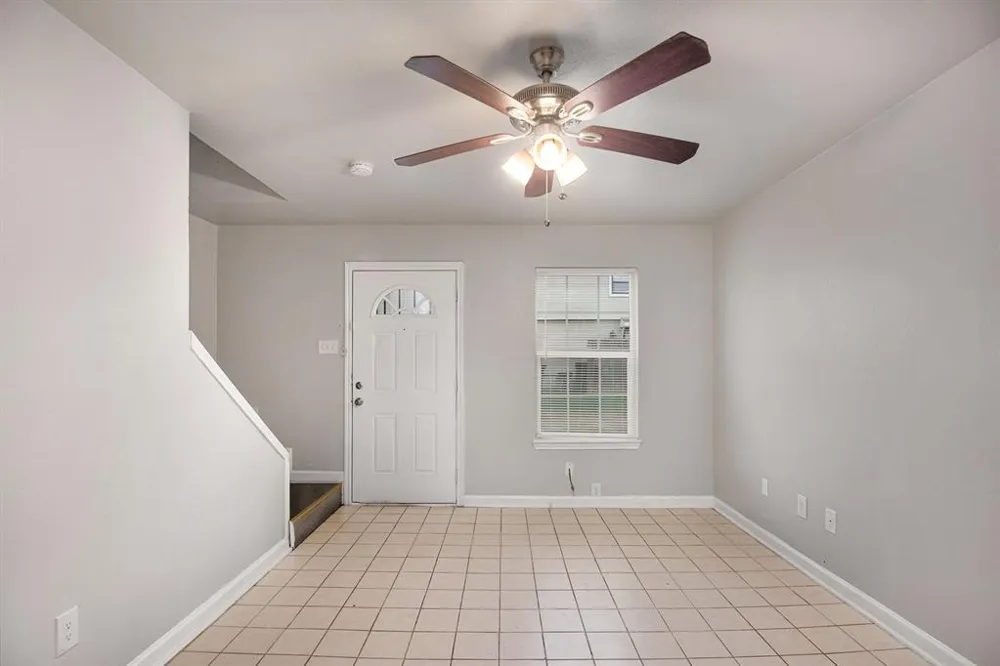 4936 Flamingo Road Fort Worth, TX 76119