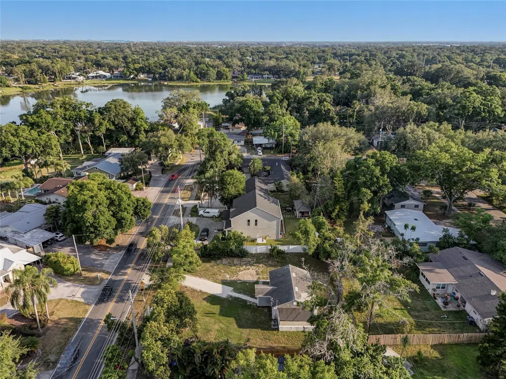 2600 S CRYSTAL LAKE DRIVE Orlando, FL 32806