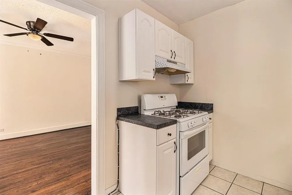 6302 Belmont Avenue Dallas, TX 75214
