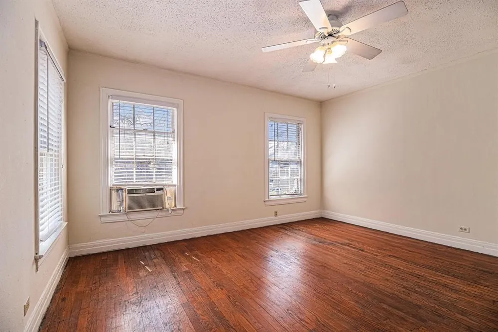 6302 Belmont Avenue Dallas, TX 75214