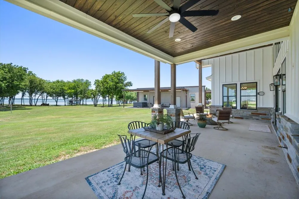 11077 S US Highway 287 Kerens, TX 75144