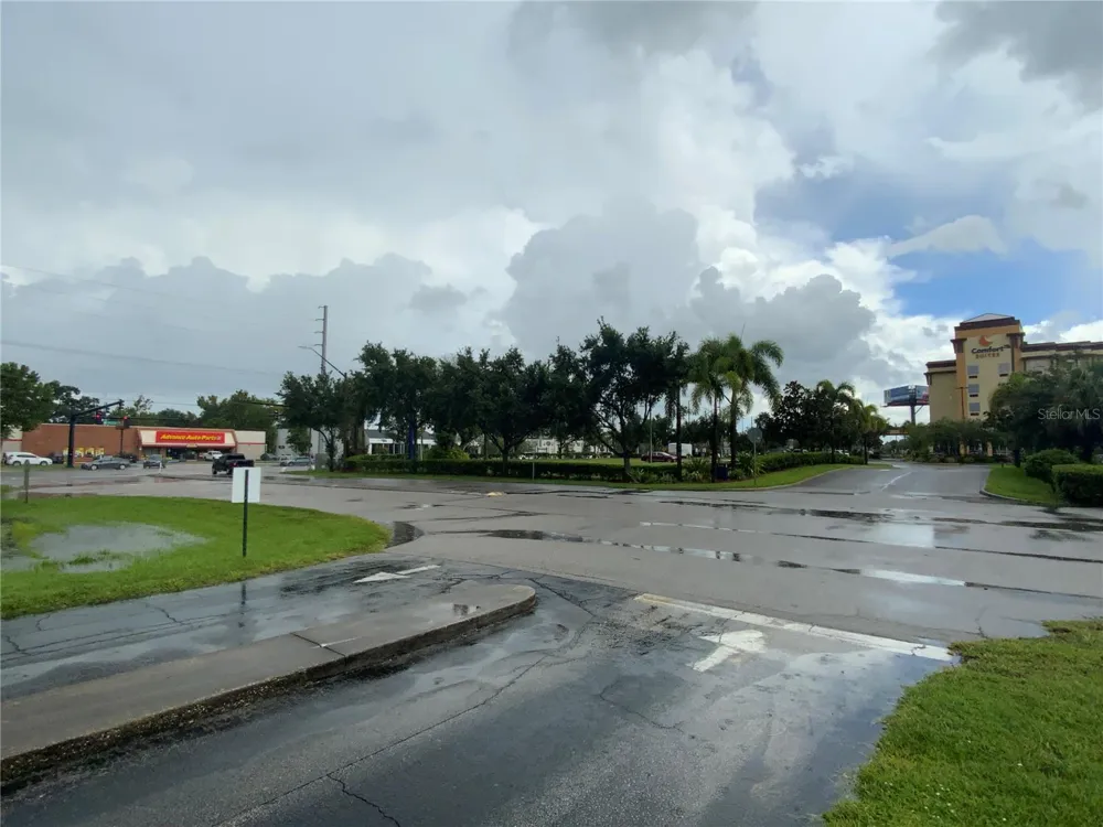 1936 MCCOY ROAD Belle Isle, FL 32809