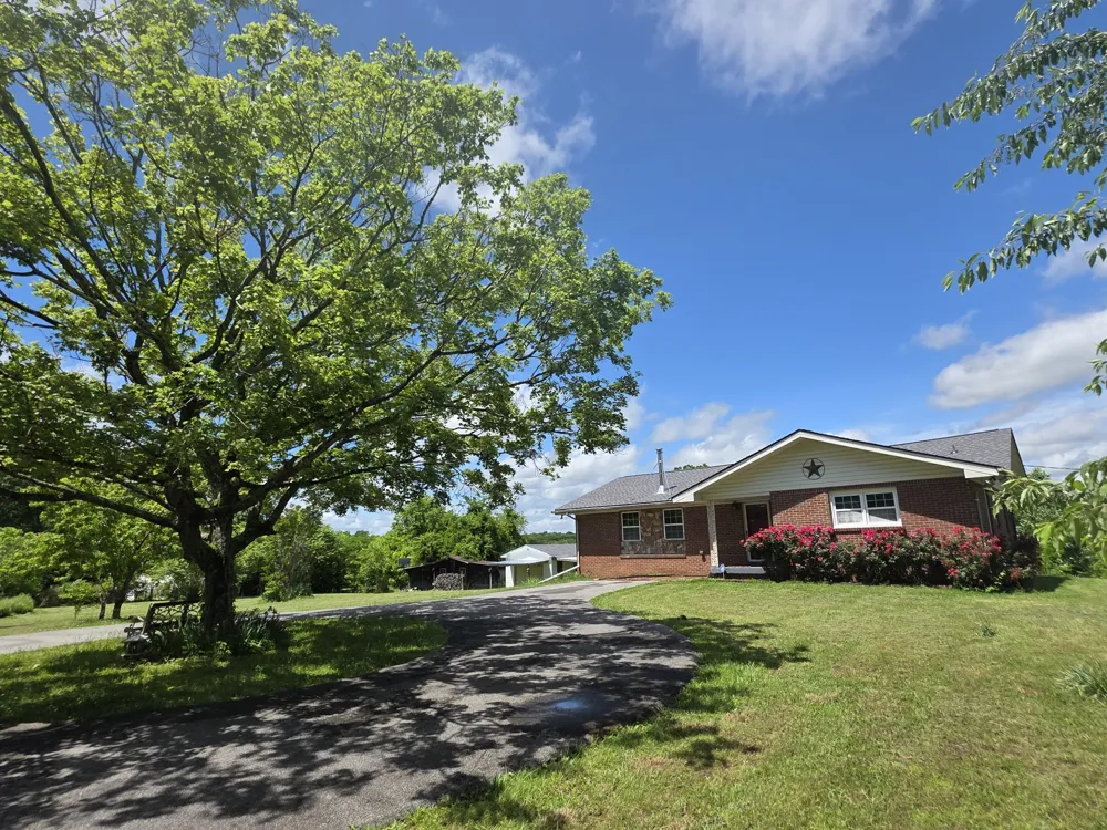 7690 Barnhill Rd Primm Springs, TN 38476