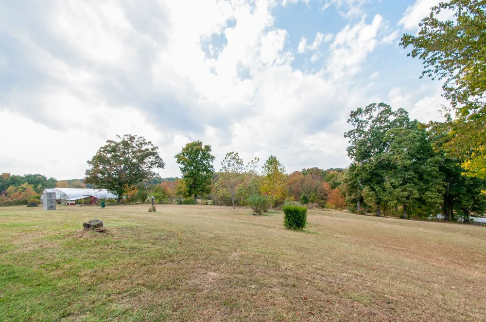 7690 Barnhill Rd Primm Springs, TN 38476