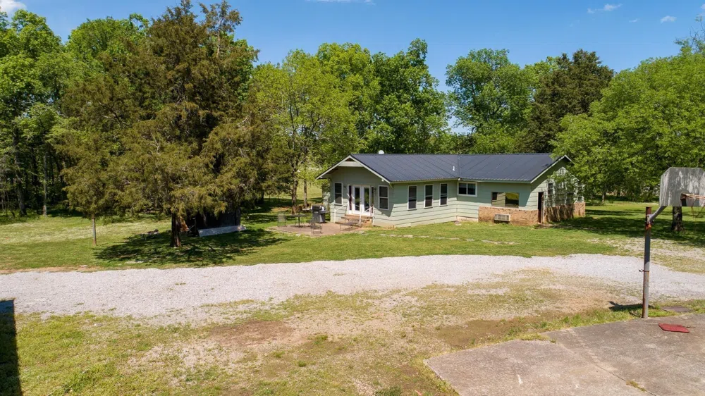 110 Coulter Ct Murfreesboro, TN 37129