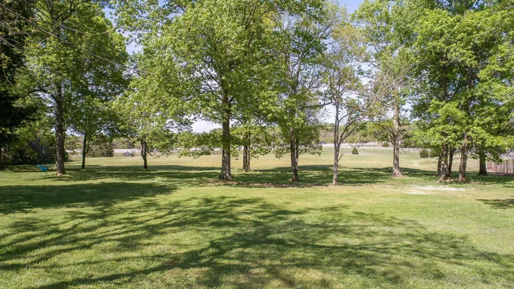 110 Coulter Ct Murfreesboro, TN 37129