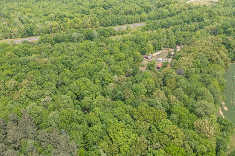 2126 Old Chamblis Rd Pleasant View, TN 37146