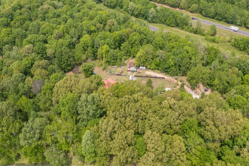 2126 Old Chamblis Rd Pleasant View, TN 37146