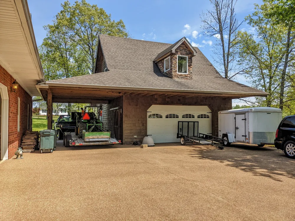 93 Tamatha Dr Paris, TN 38242