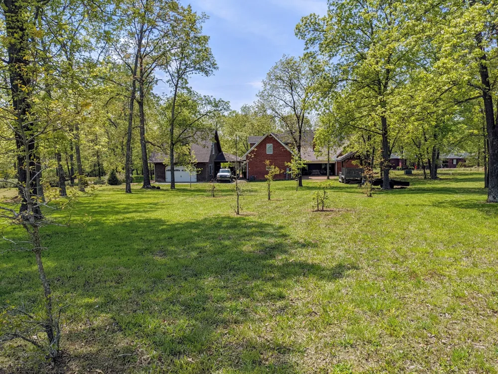 93 Tamatha Dr Paris, TN 38242