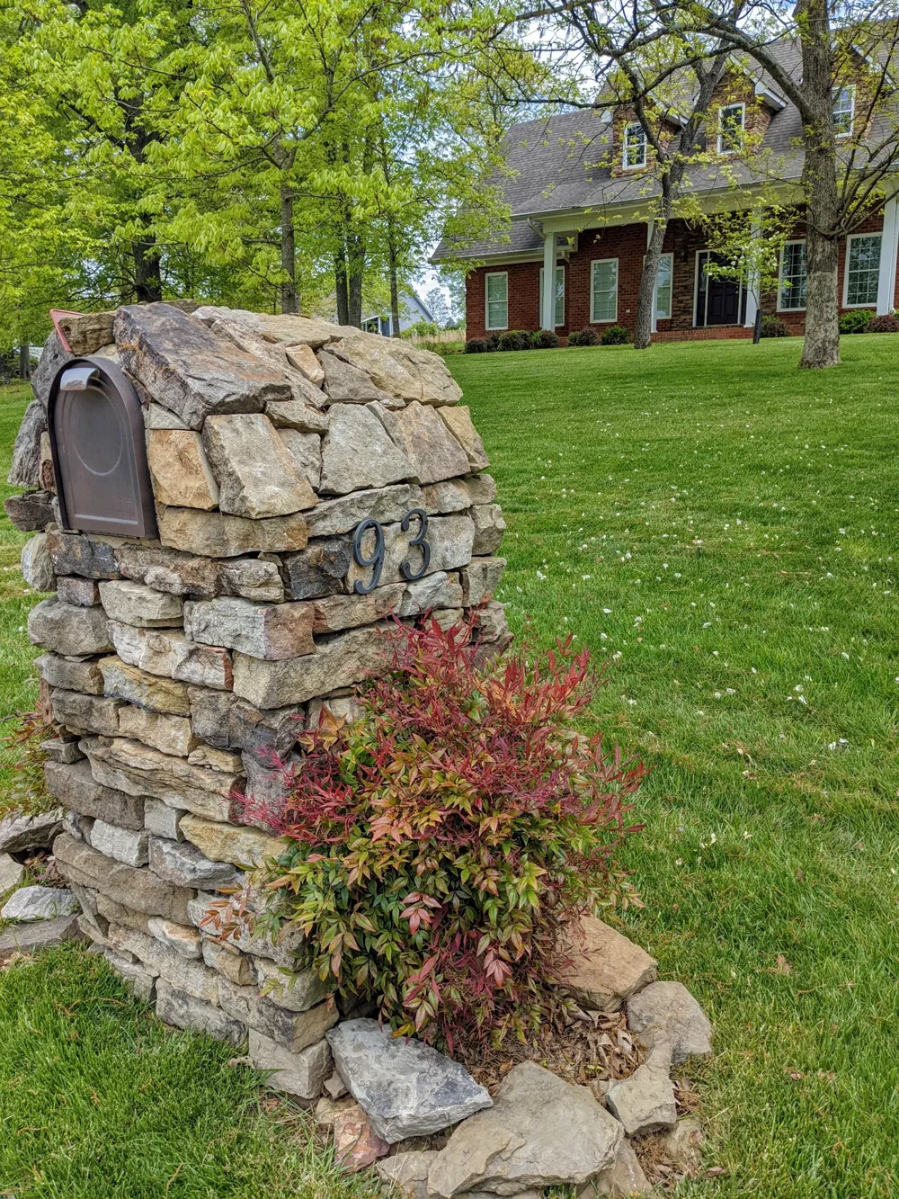 93 Tamatha Dr Paris, TN 38242