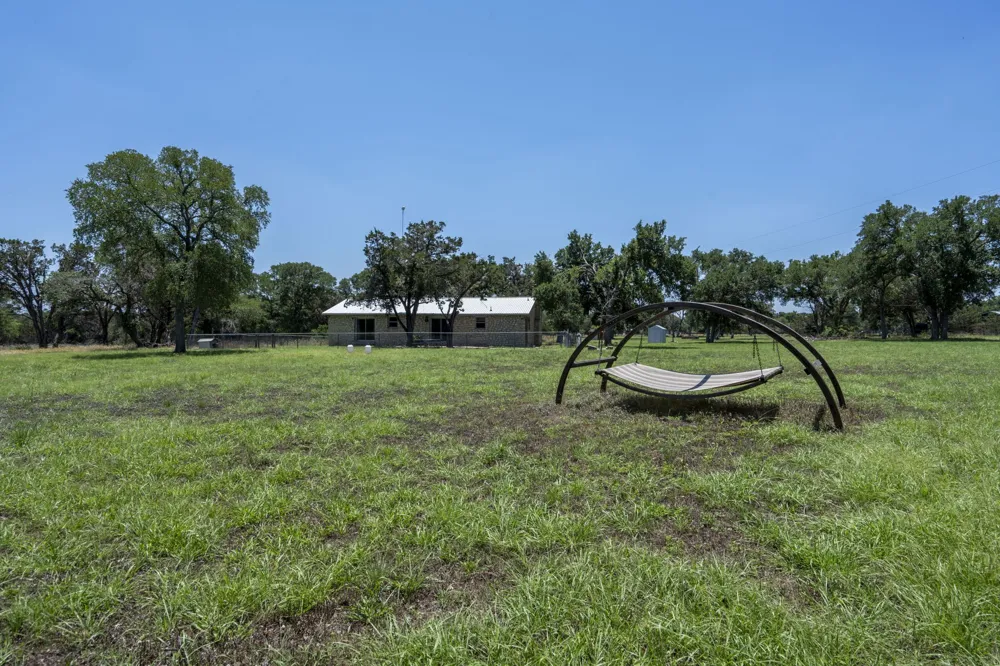 801 Billie Brooks Lane Driftwood, TX 78619