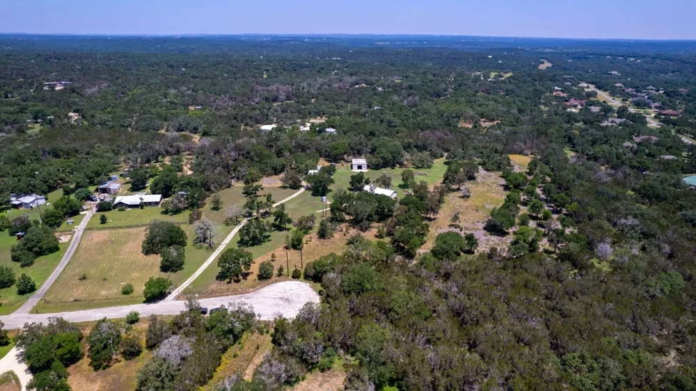 801 Billie Brooks Lane Driftwood, TX 78619