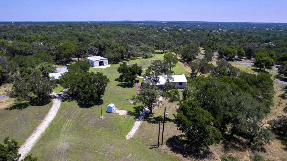801 Billie Brooks Lane Driftwood, TX 78619