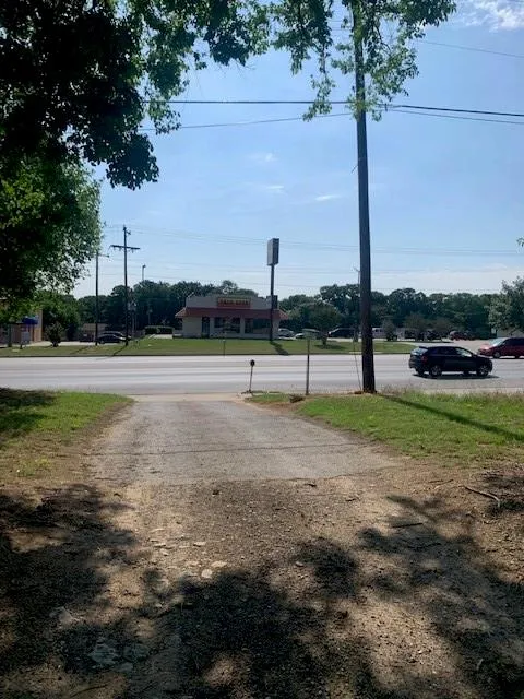 3 Boyd Road Azle, TX 76020