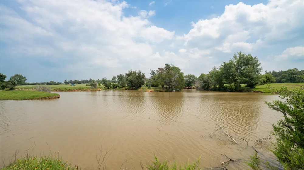 CR 316 Caldwell, TX 77836