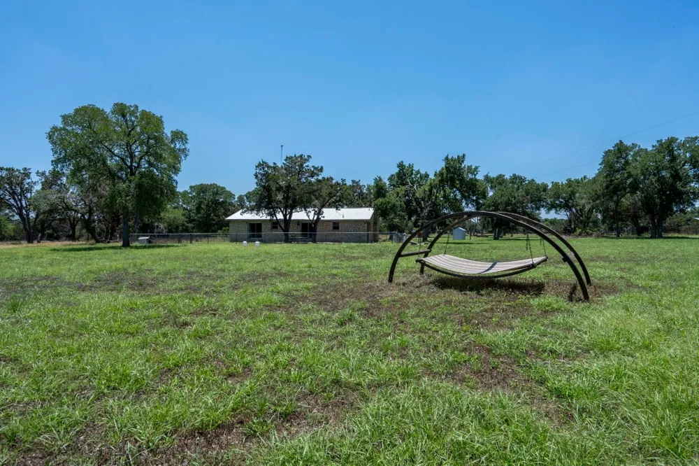 801 Billie Brooks Lane Driftwood, TX 78619