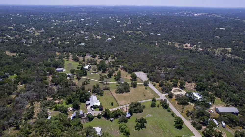 801 Billie Brooks Lane Driftwood, TX 78619