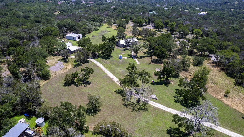 801 Billie Brooks Lane Driftwood, TX 78619