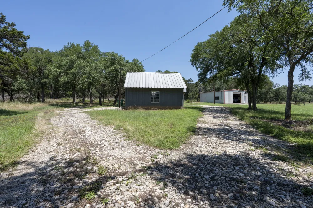 801 Billie Brooks Lane Driftwood, TX 78619