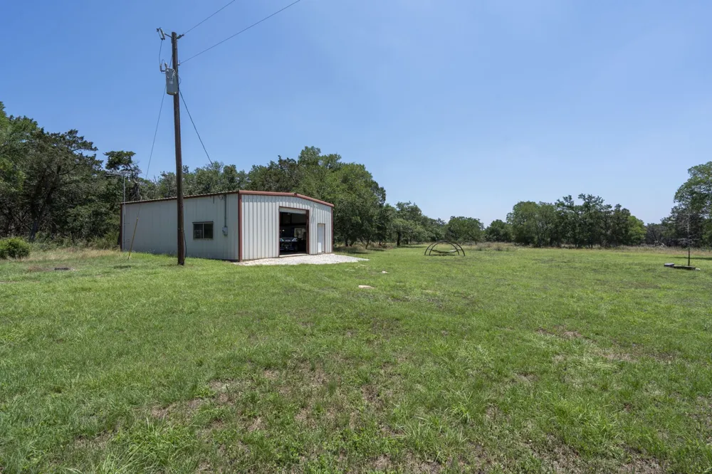 801 Billie Brooks Lane Driftwood, TX 78619