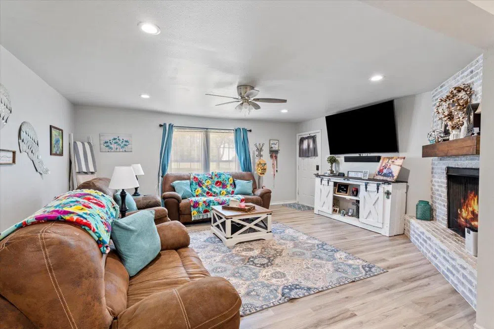 522 Double U Drive Levelland, TX 79336
