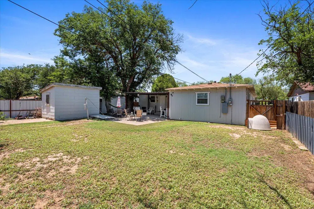 522 Double U Drive Levelland, TX 79336