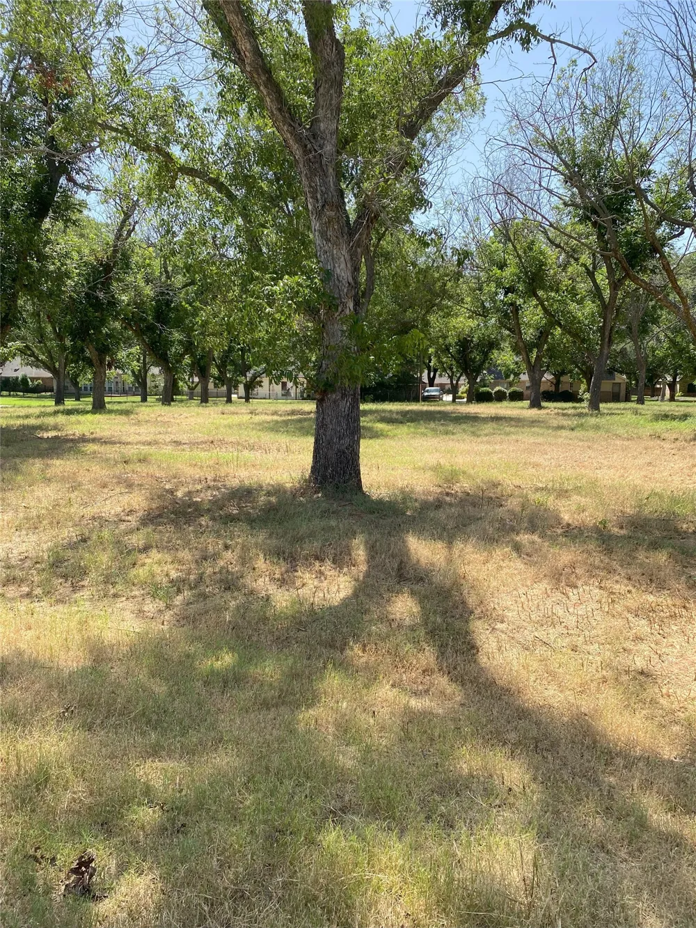 8011 W Landings Road Granbury, TX 76049