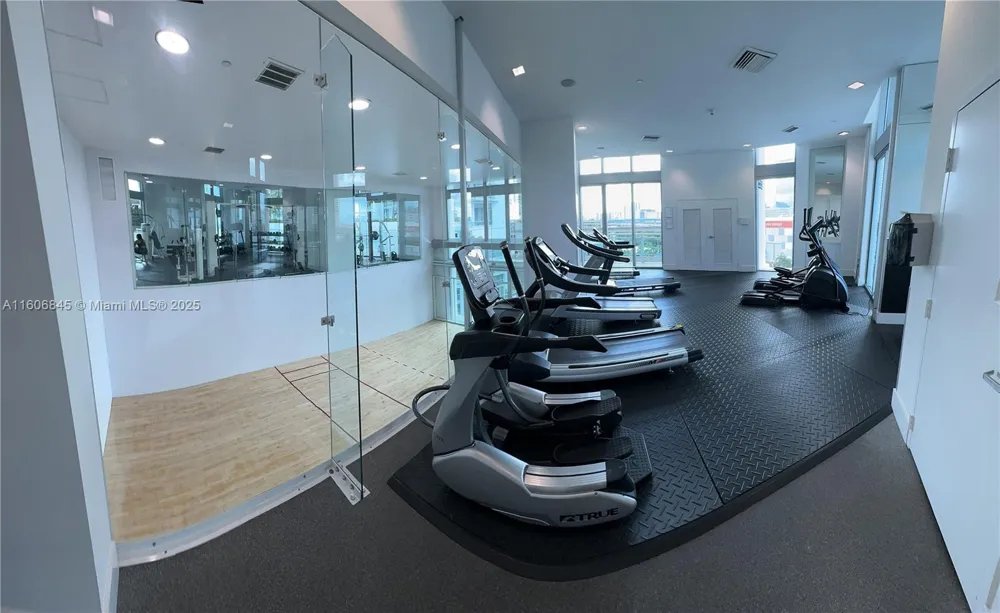 350 S Miami Ave #2302 Miami, FL 33130