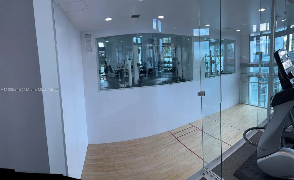 350 S Miami Ave #2302 Miami, FL 33130