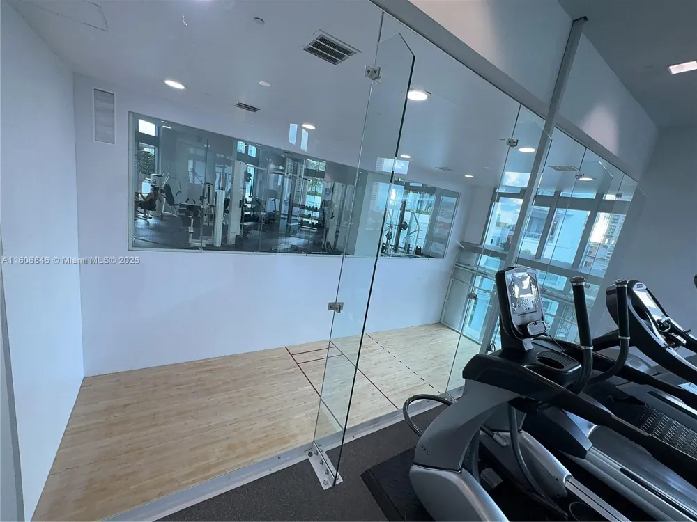 350 S Miami Ave #2302 Miami, FL 33130