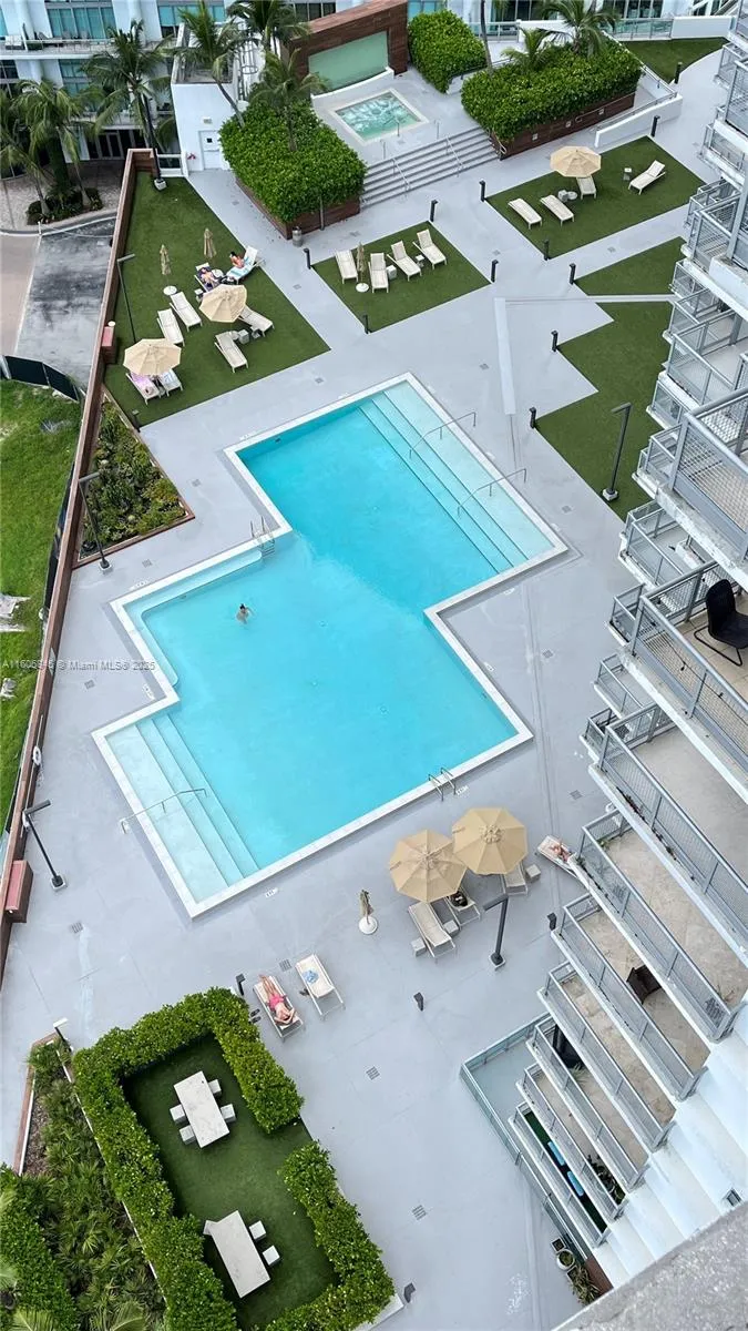 350 S Miami Ave #2302 Miami, FL 33130