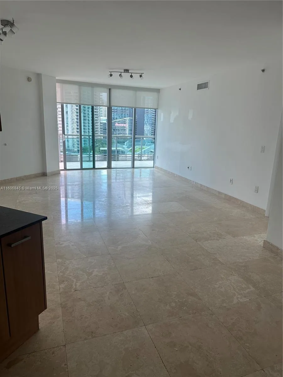 350 S Miami Ave #2302 Miami, FL 33130