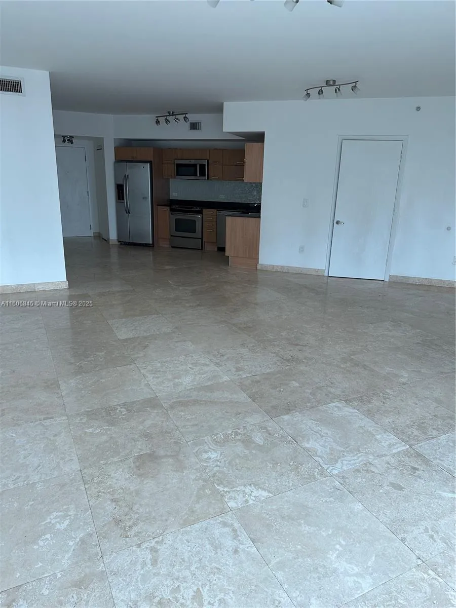 350 S Miami Ave #2302 Miami, FL 33130