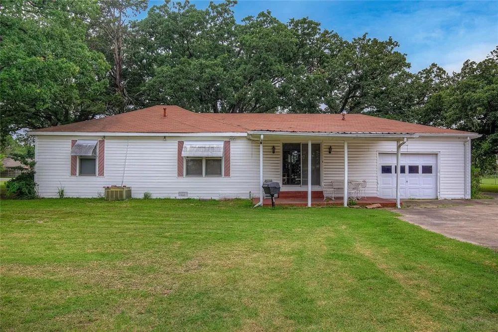 7209 Hackberry Drive Greenville, TX 75402