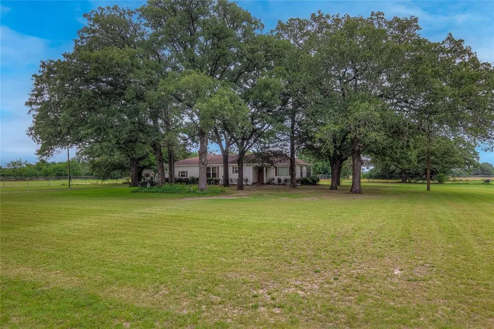 7209 Hackberry Drive Greenville, TX 75402
