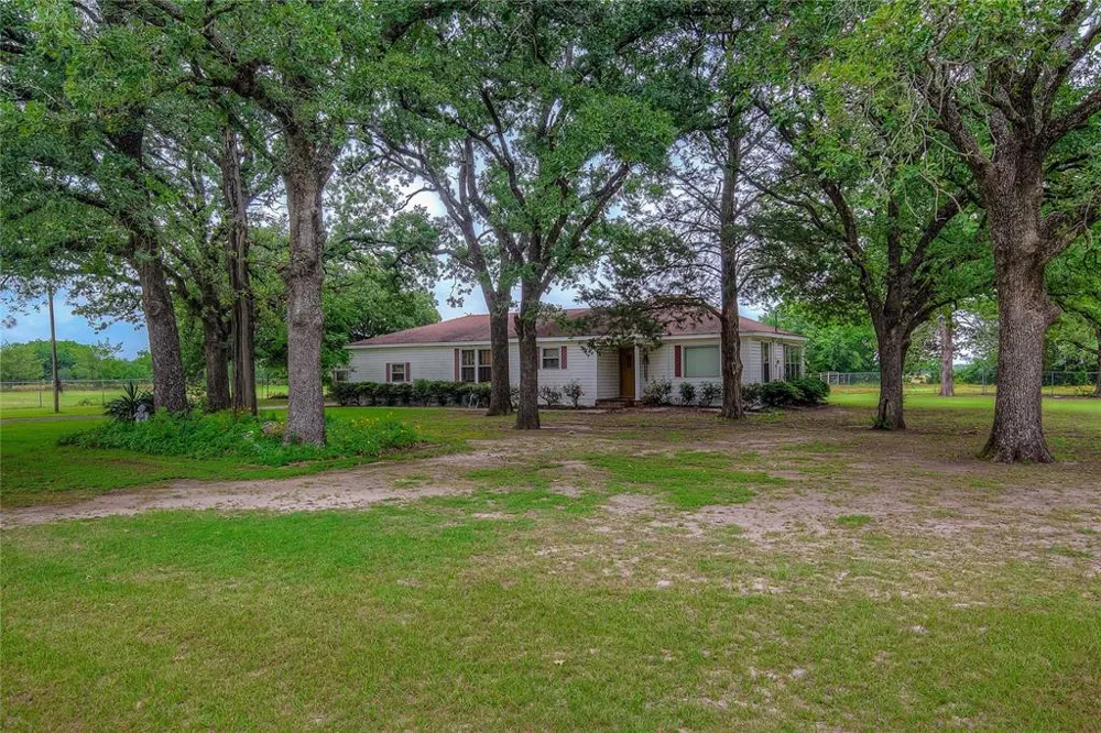 7209 Hackberry Drive Greenville, TX 75402
